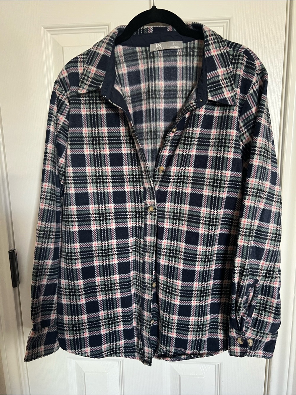 Women’s Fleece Plaid Button-Up Shirt - Large